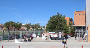 Alumnes de 4t d’ESO del Narcís Oller de Valls protesten perquè els professors deixen de fer activitats no acadèmiques