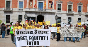 Prop de 400 educadores protesten a Tarragona per exigir “més dignitat” i menys precarització de l’etapa de 0 a 3 anys