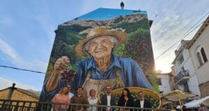 La presidenta de la Diputació de Tarragona inaugura la XXIII Festa de la Cirera a Paüls