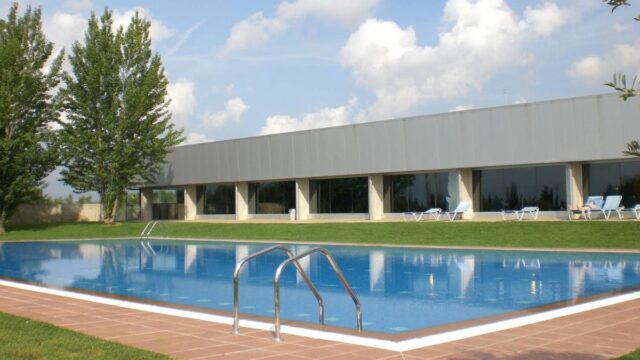 Imatge de la piscina municipal (Vila-Seca)
